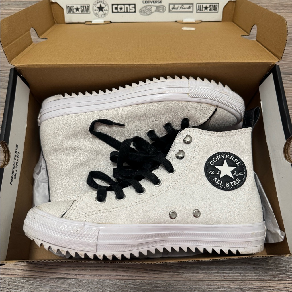 Converse Ctas Hiker Hi Vintage White And Black